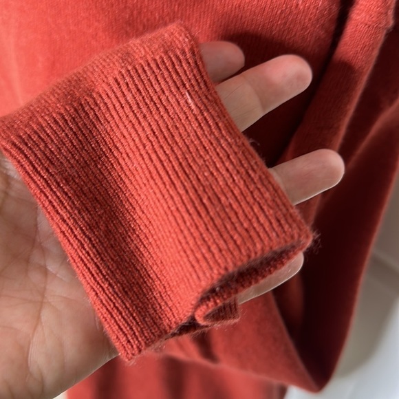 Vince Boxy Drop Shoulder Cashmere Sweater in Russet L - Picture 9 of 11